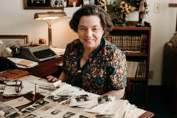 LILIAN DICKSON (1901-1983)
